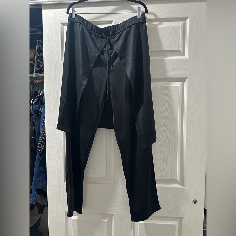 Black Wide-Leg Pants